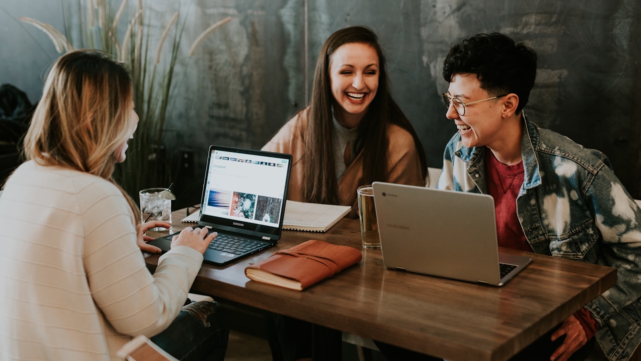 Search Friends Room? Start at khelobhai.club articles